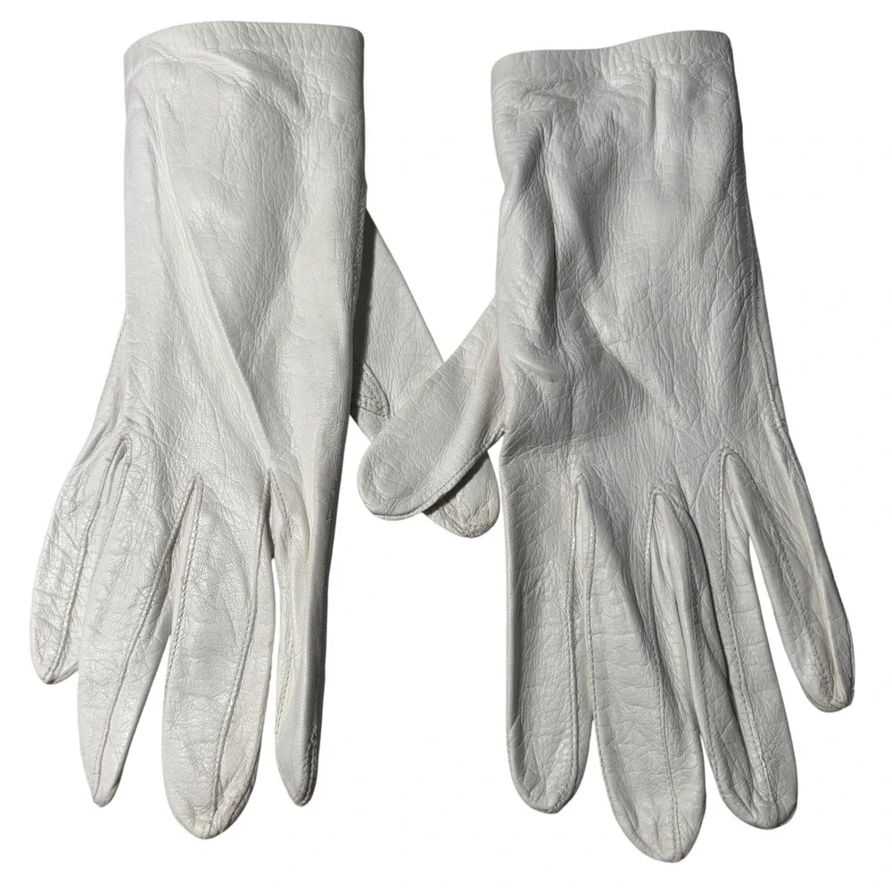VTG White Aris of Paris Kid Leather Gloves Pearl Button Made in France 6.5